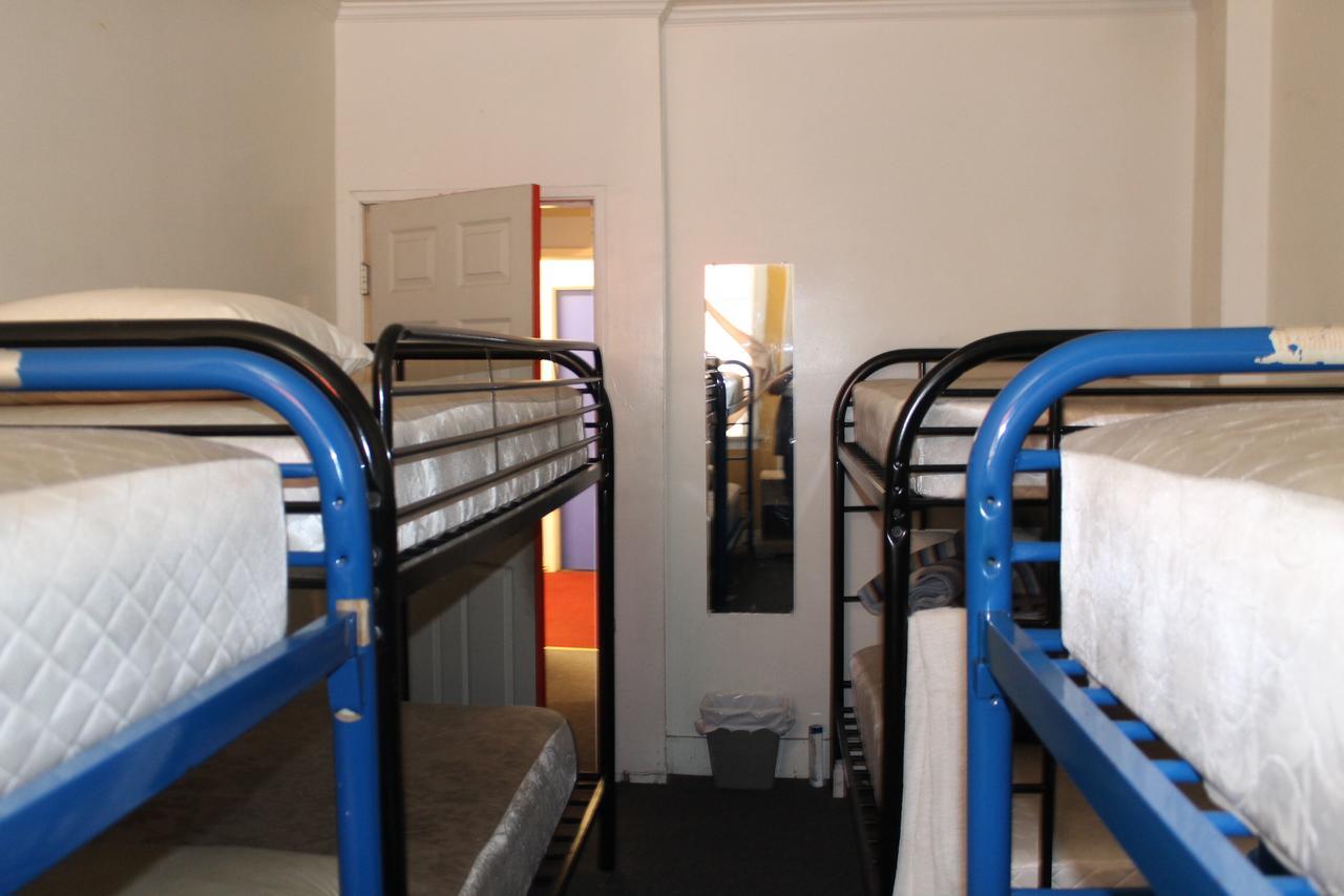 Hollywood Highland Hotel And Hostel - Los Angeles — Photos 1